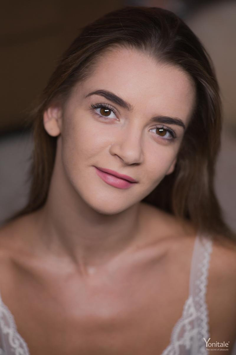 Евгения, 21